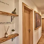 Wood&stone Alpi Appartement *