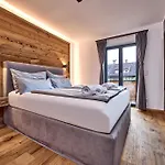 Wood&stone Alpi Apartamento *