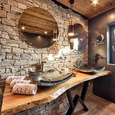 アパート Wood&stone Alpi